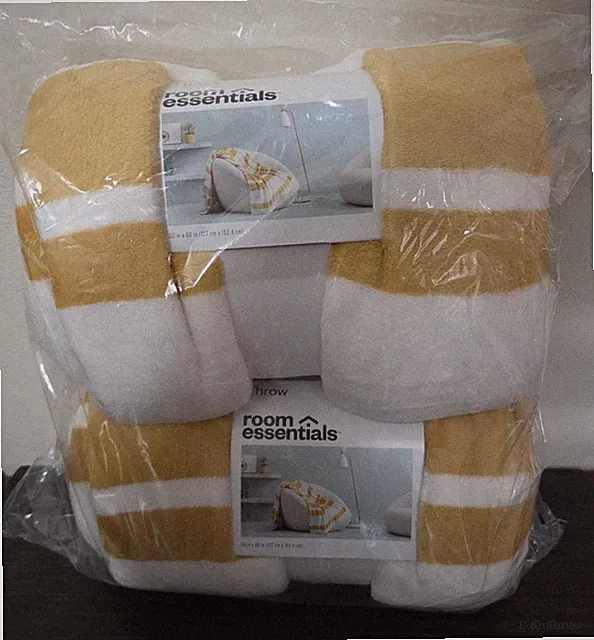 2 Pack Of White And Gold Striped Throw Blankets 50x60"