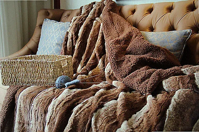 Tache Golden Brown Super Soft Luxury Faux Fur Sherpa Throw Bed Blanket